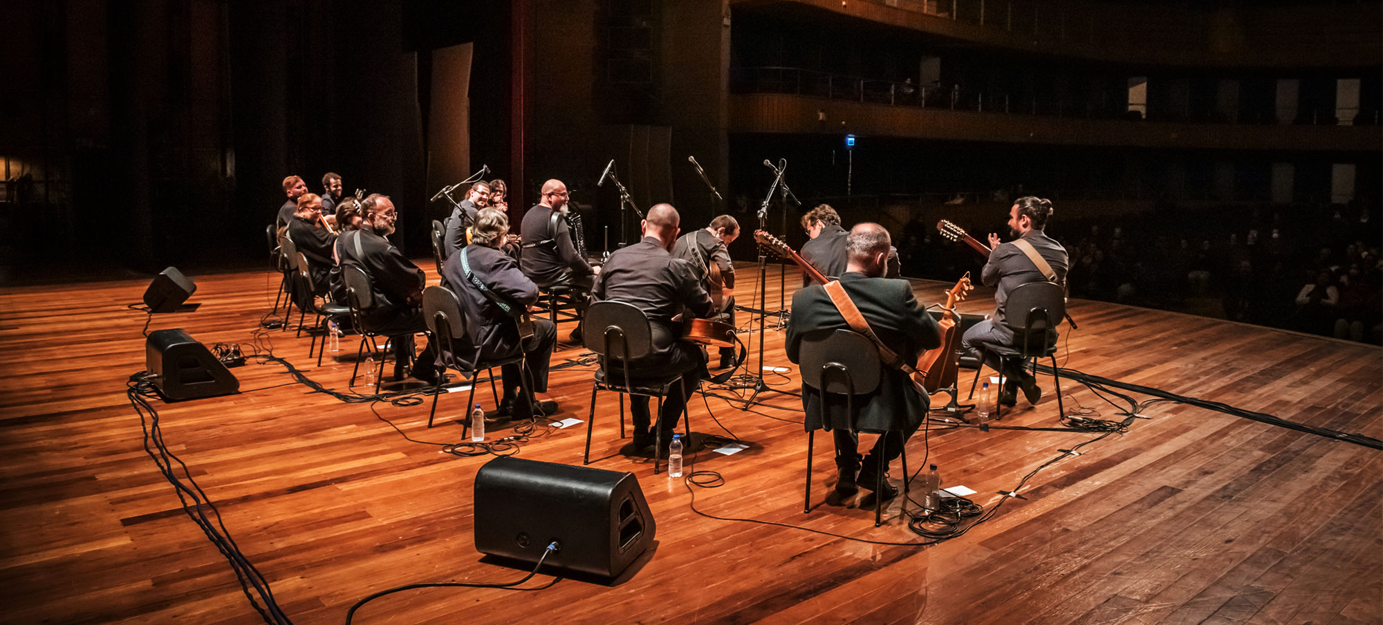 Vista panorâmica em apresentação da Orquestra Filarmônica de Violas, na cidade de Piracicaba